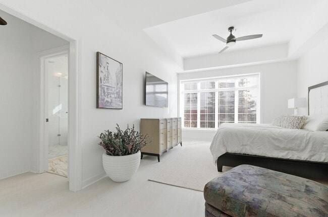 Building Photo - 2026 Hazel St