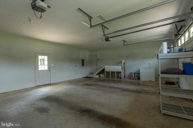 Building Photo - 3093 Old Leetown Pike