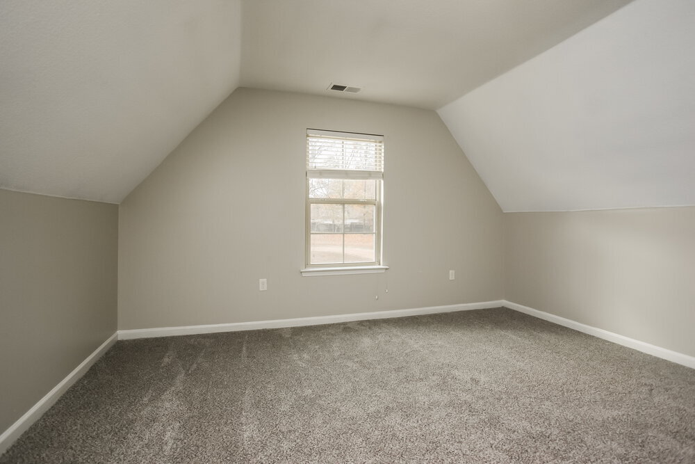 Building Photo - 3468 Avis Ln