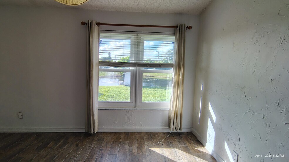 Building Photo - 15548 Bottlebrush Cir