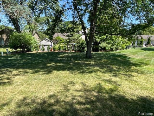 Building Photo - 4970 Foxcroft Dr