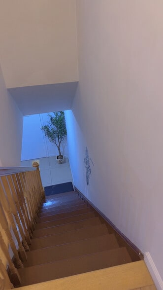 Building Photo - 1535 K St SE