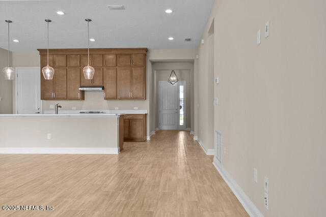 Building Photo - 12770 Valletta St