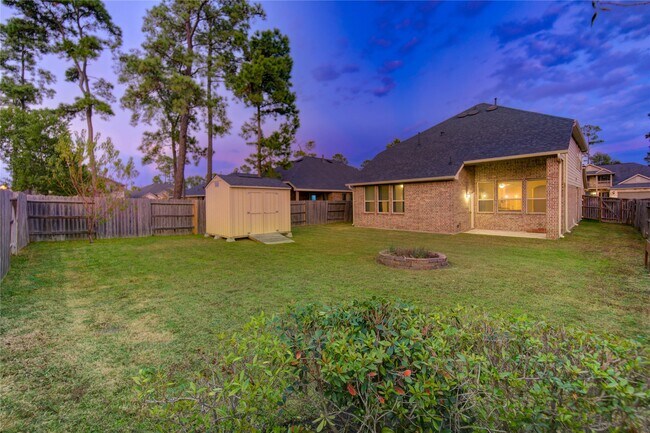 Building Photo - 16855 Big Reed Dr