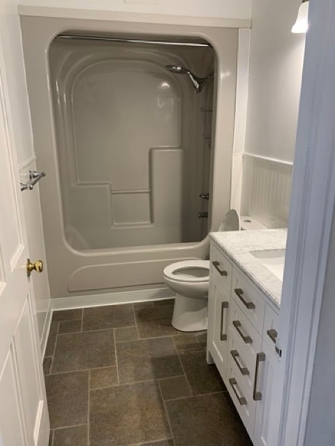 first floor bathroom - 1818 E 7th St