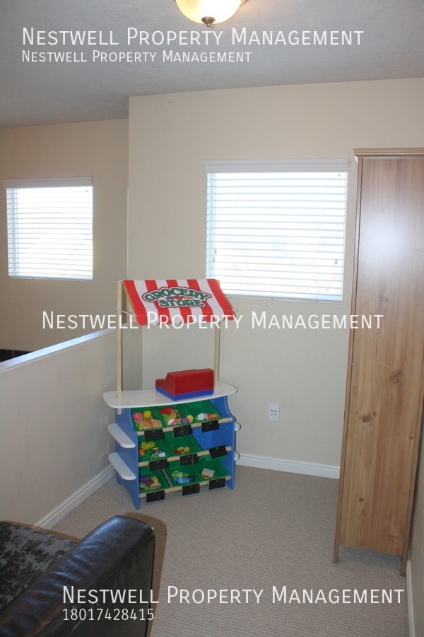 Building Photo - Amazing 5-bed Home in Daybreak