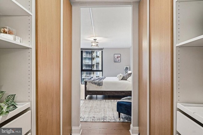 Building Photo - 4620 N Park Ave