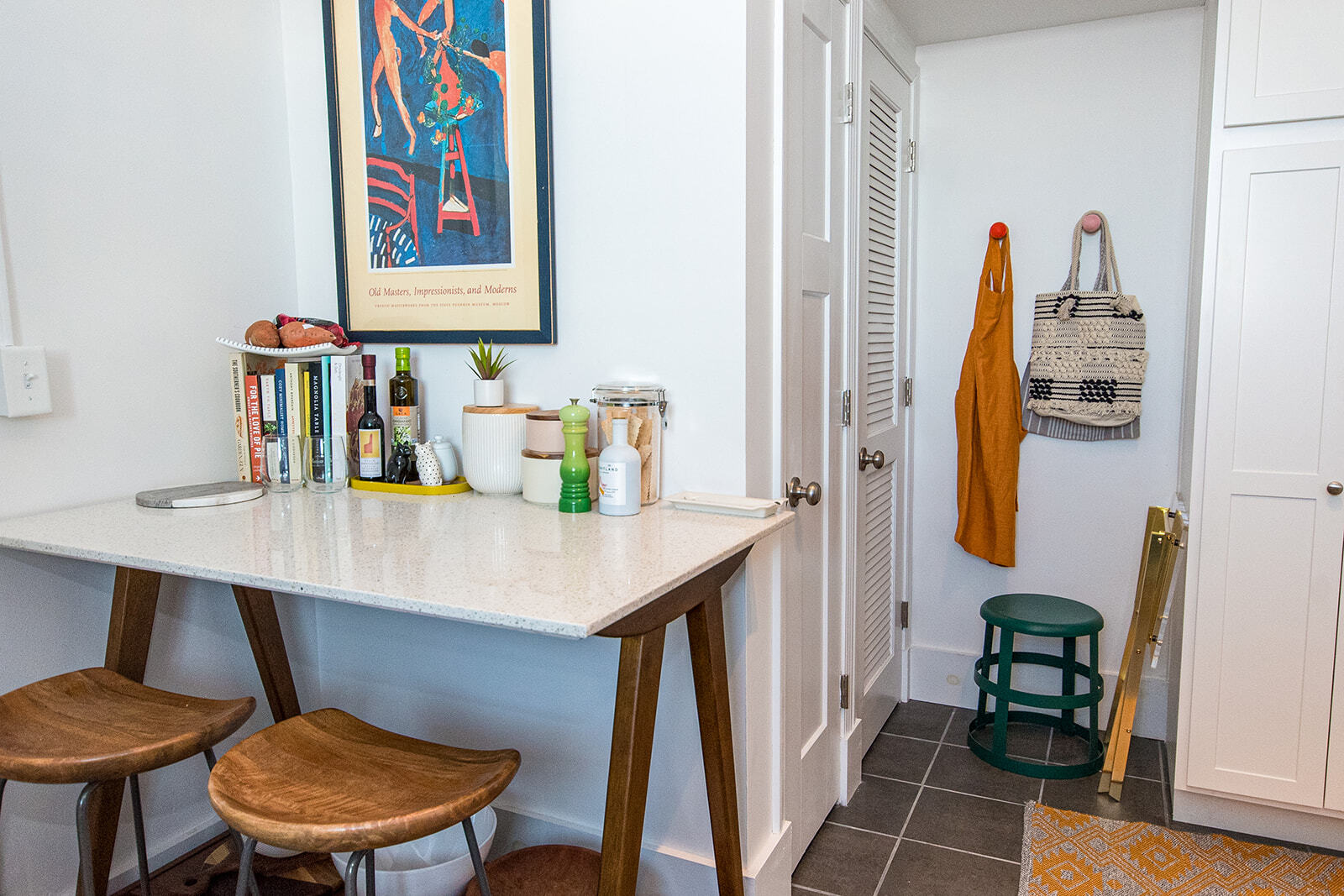 Building Photo - 1052 St Gregory St