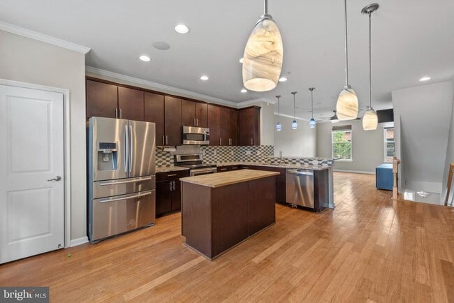 Building Photo - 4626 Fait Ave