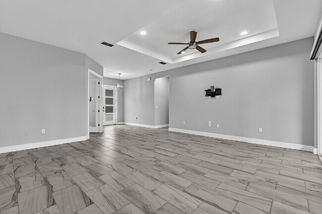 Building Photo - INDIAN TRAILS