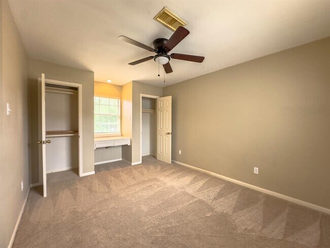 Building Photo - 16714 Colony Terrace Dr