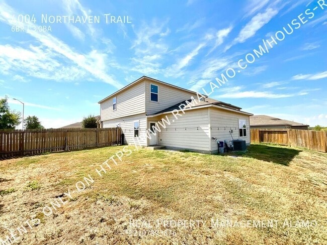 Building Photo - 4004 Northaven Trail