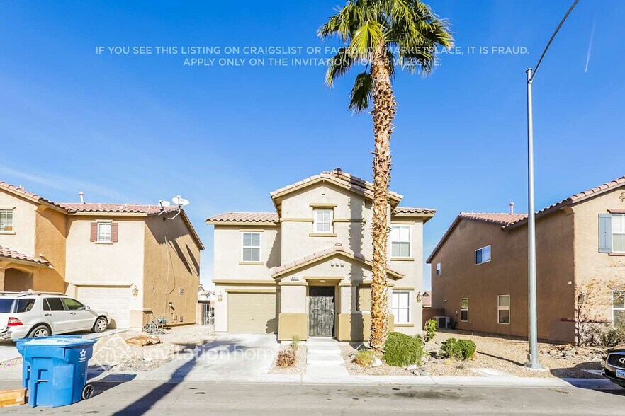Primary Photo - 4820 Golden Shimmer Ave
