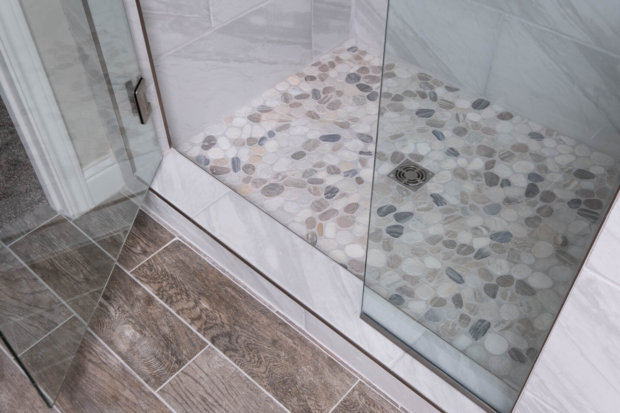 Building Photo - 2007 7th Ave