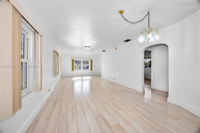 Building Photo - 150 SW 58th Ave