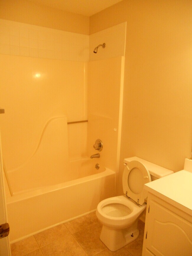 Building Photo - 226 Ryan Way