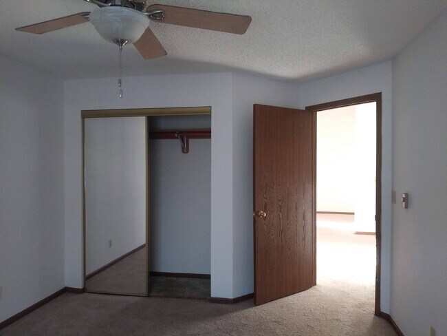 Bedroom 2 - 220 Cardinal Dr