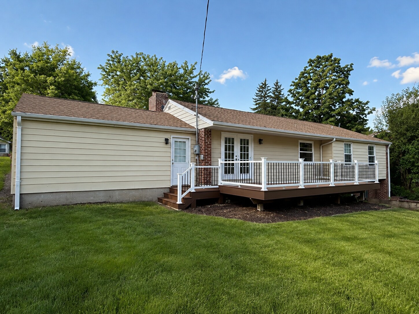 Building Photo - 18 Winslow Ln