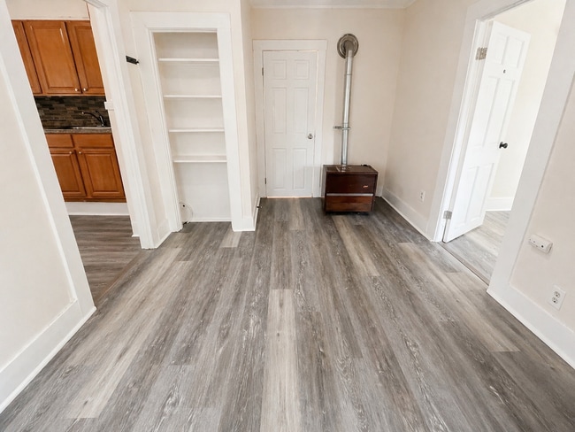 Building Photo - 28 Prospect St