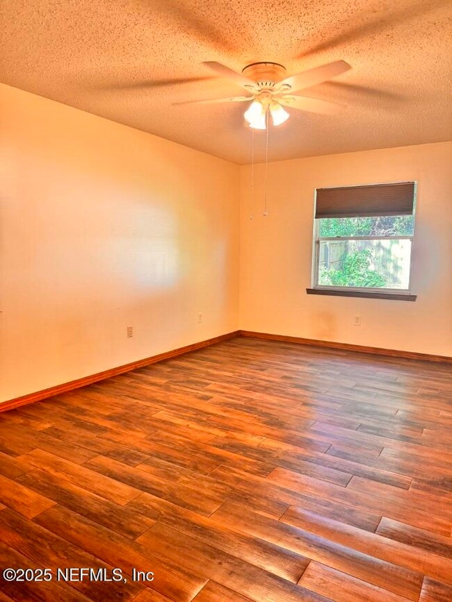Building Photo - 1218 Colt St