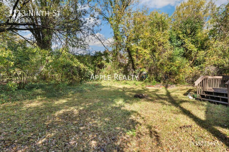 Building Photo - 1113 9th St