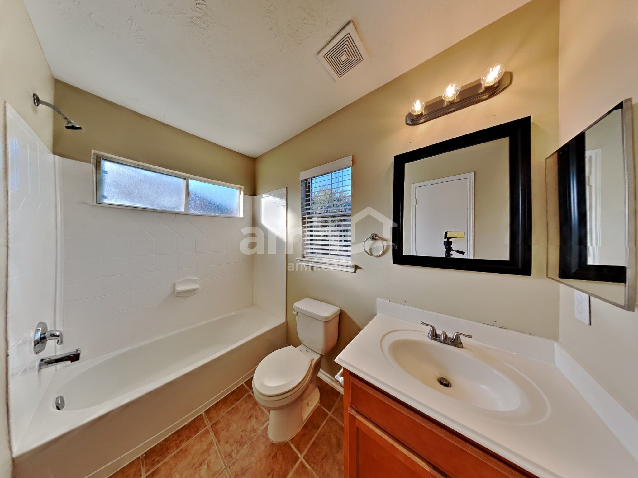 Building Photo - 4418 Sprangletop Ave