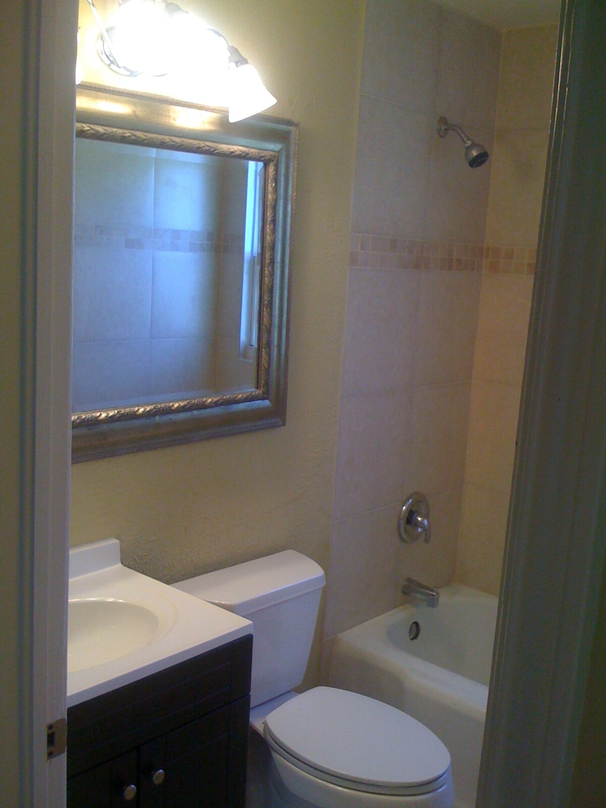 Building Photo - 1231 Longwood St