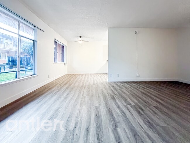 Building Photo - 4510 Pinafore St