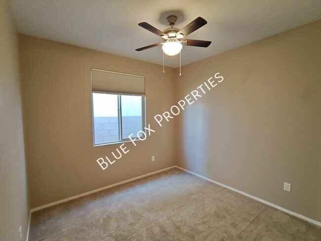 Building Photo - 11445 E Vail Crest Dr