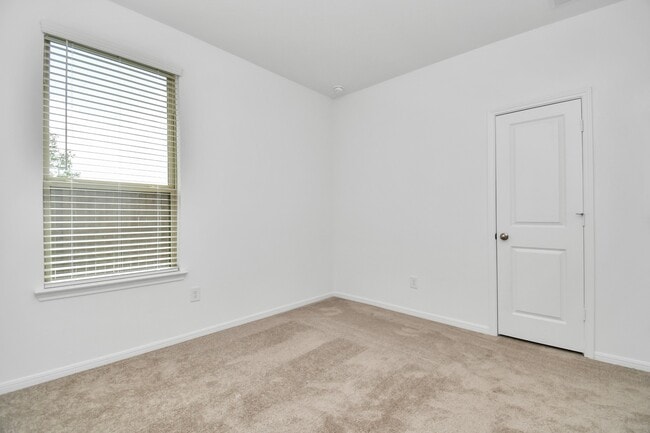Building Photo - 16150 Elbridge Ct