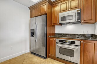 Building Photo - 1408 Renaissance Way