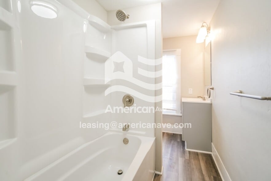 Building Photo - 2171 11th St SW