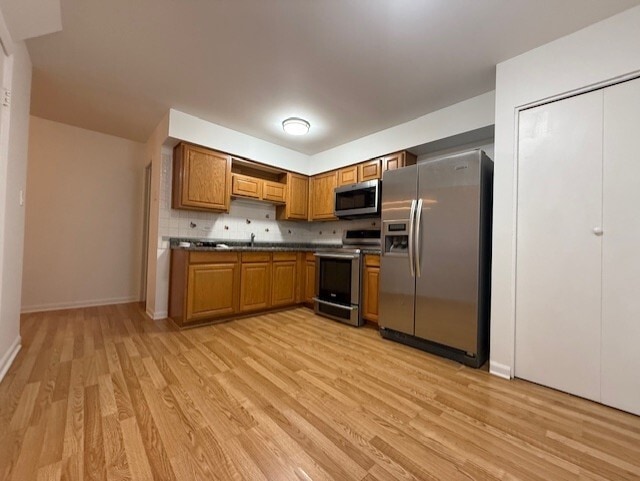 Building Photo - 2080 Sutherland Pl