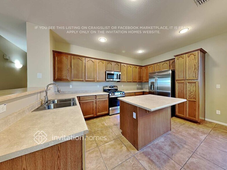 Building Photo - 7348 W Beverly Rd