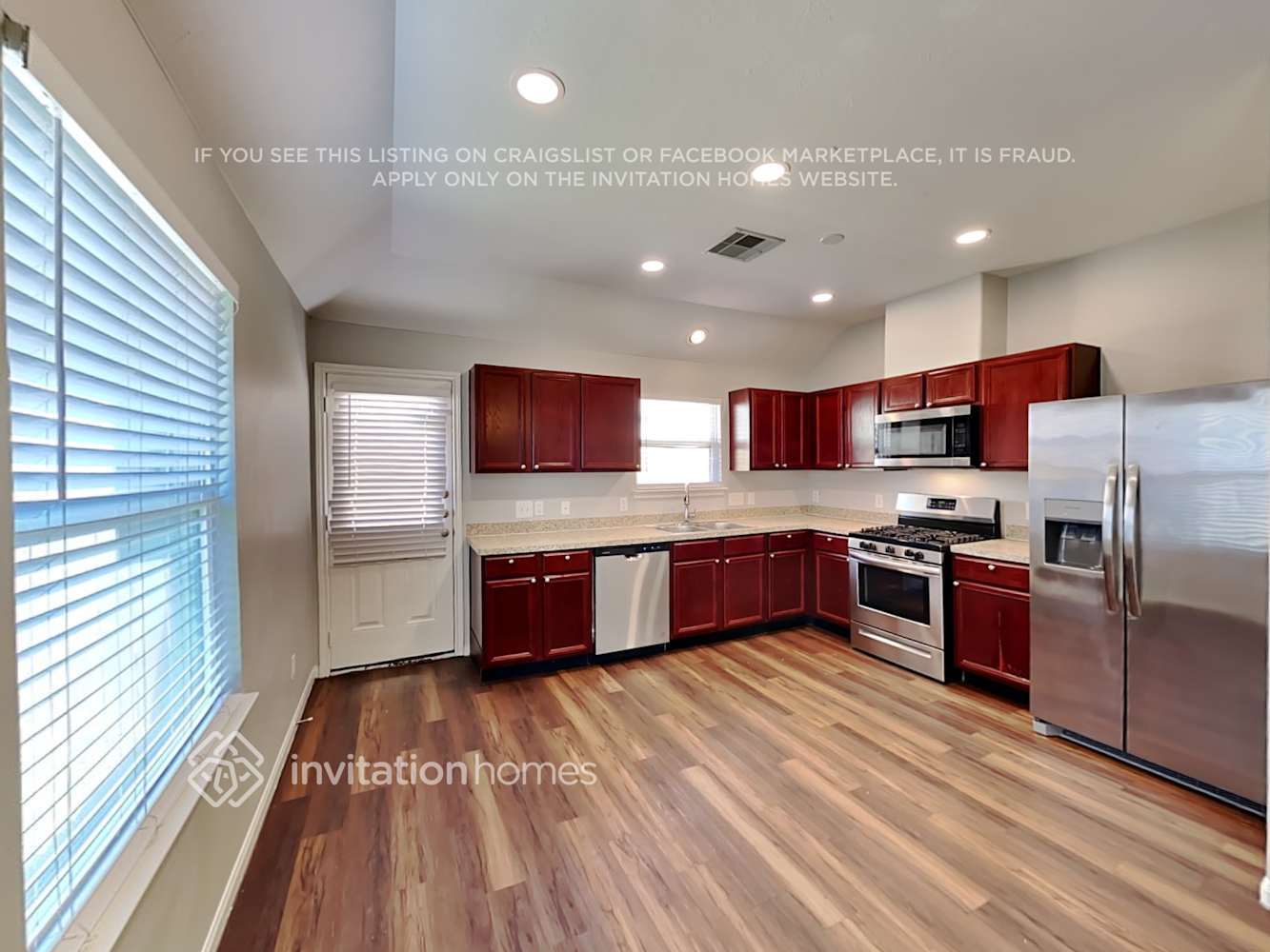 Building Photo - 18810 Dennington Dr