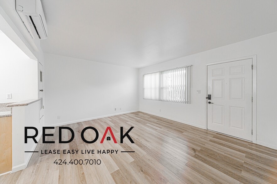 Building Photo - 380 S Sierra Madre Blvd
