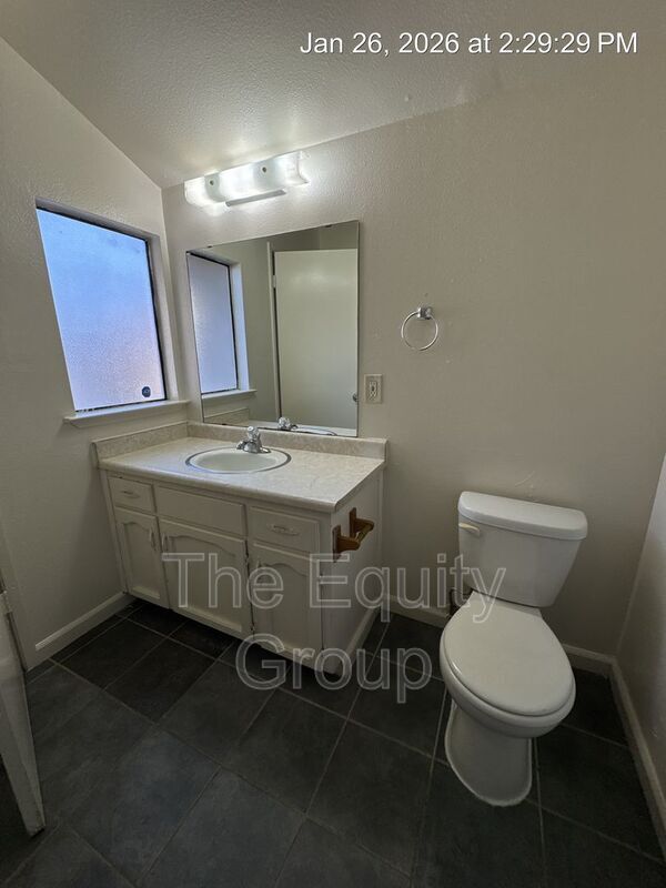 Building Photo - 3523 S County Center Dr