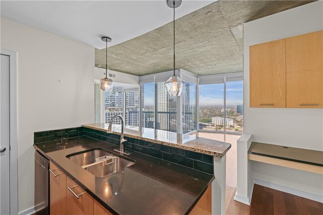 Building Photo - 3324 Peachtree Rd
