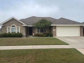 Building Photo - 3/2/2 WYLIE!  Ready for move in!