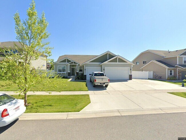 Building Photo - 4342 Magrath Dr