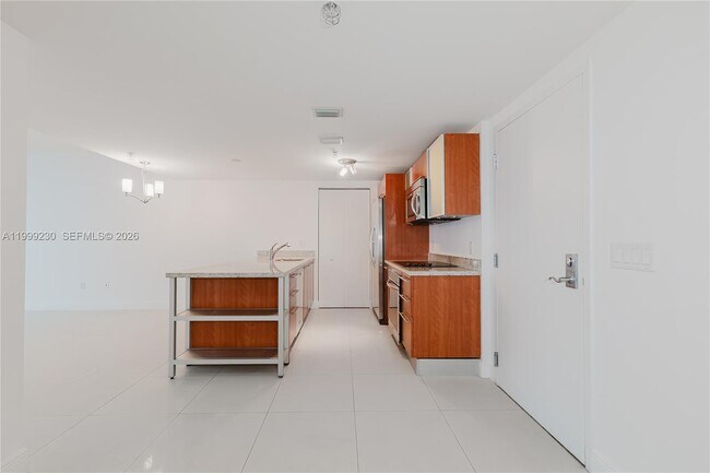 Building Photo - 185 SW 7th St