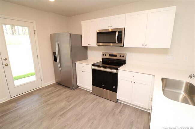 Building Photo - 8521 Beckett Chase Wy