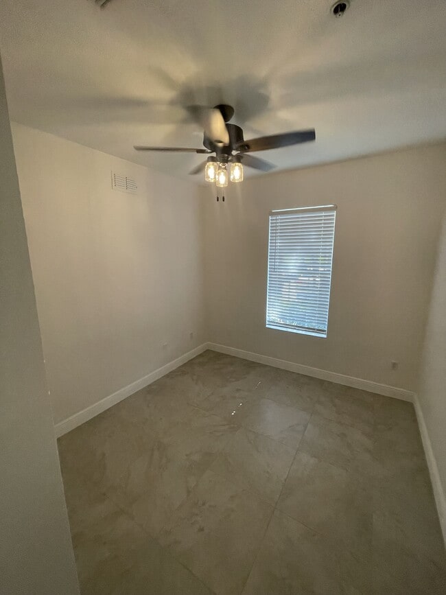 Building Photo - 3331 Whitestone Cir