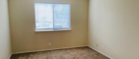 Building Photo - 718 Cassaday Ct