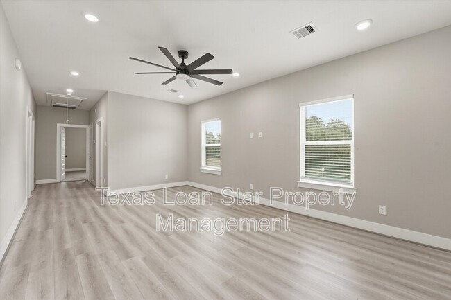 Building Photo - 3107 Grassmere St