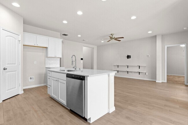 Building Photo - 2205 Singletree Bend