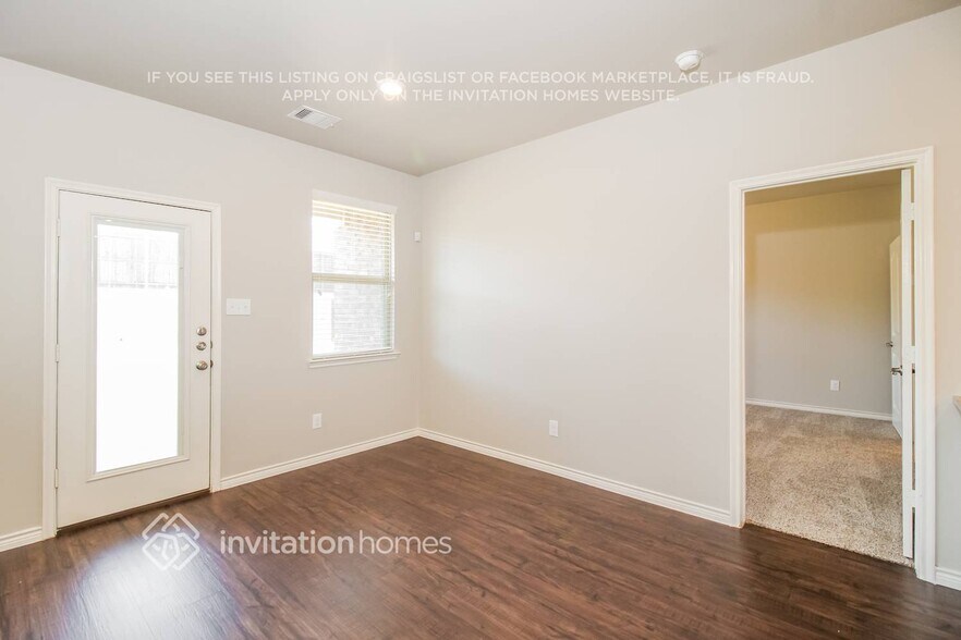 Building Photo - 2909 Colorado Dr