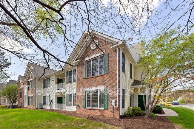 Building Photo - 1713 Kudrow Ln