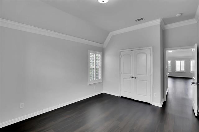 Building Photo - 410 Aylesbury Ct