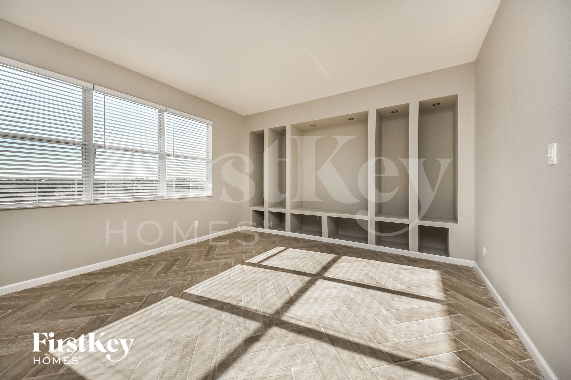 Building Photo - 796 Lakeview Pointe Dr